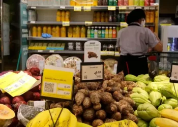 Governo Lula vê queda no preço dos alimentos até abril