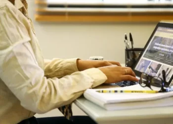 Lei da Igualdade Salarial leva mulheres e empresas à Justiça em oito meses