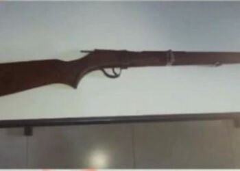 Barreiras: PETO DA 84ª CIPM apreendem arma de fogo durante a operação Força Total no bairro Vila Rica