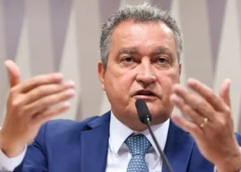 “Atualizações de leis, decretos e portarias vão acelerar investimentos e obras no país”, destaca Rui Costa, no Senado