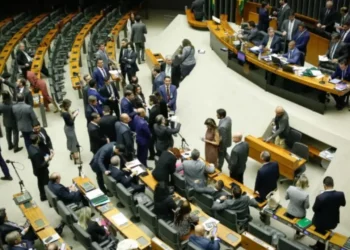 Governo Lula consegue fôlego após gerar insatisfação no Congresso