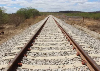 Ferrovia Oeste-Leste avança com ordem de serviço para conclusão do trecho que liga Caetité a Barreiras