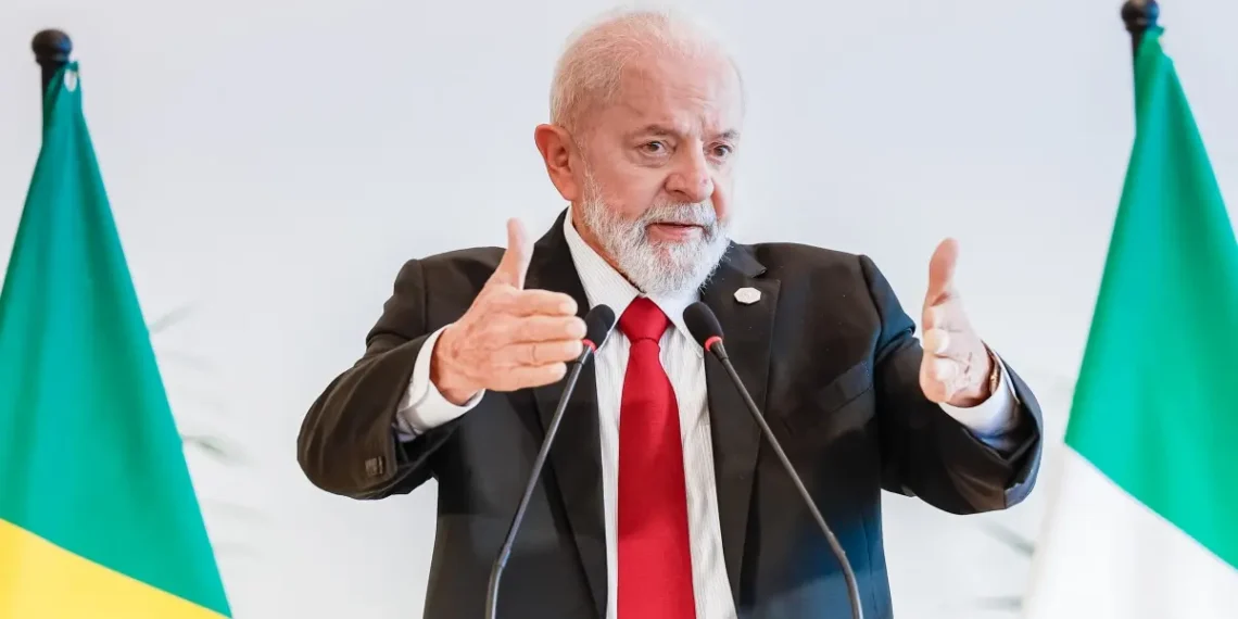 Lula admite candidatura à reeleição para derrotar o que chama de trogloditas