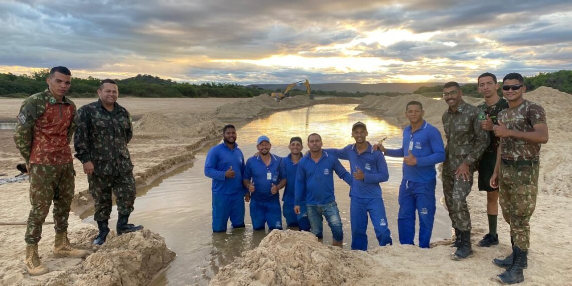 Obra emergencial na captação do rio São Francisco normaliza abastecimento em Muquém e Wanderley