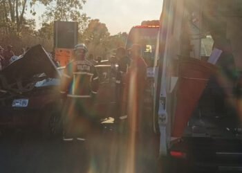 Barreiras: Colisão entre três veículos deixa quatro feridos na BR 242