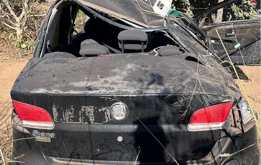 Riachão das Neves: Duas pessoas morrem e outras três ficam feridas em capotamento de veículos na BR 135