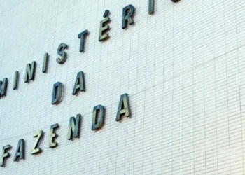 Governo Lula prevê cortar 11 a cada 100 benefícios em pente-fino do BPC