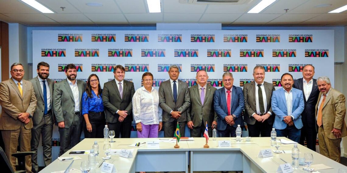 Base unida. Governador Jerônimo Rodrigues se reúne com líderes de bancada da Alba