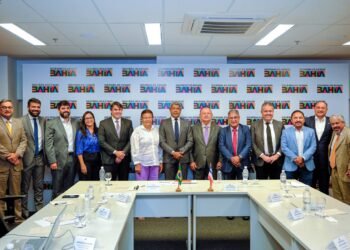 Base unida. Governador Jerônimo Rodrigues se reúne com líderes de bancada da Alba