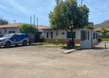 Barreiras: Adolescente de 14 anos recebe alta hospitalar depois de ser estuprada, receber 21 facadas e ficar em coma