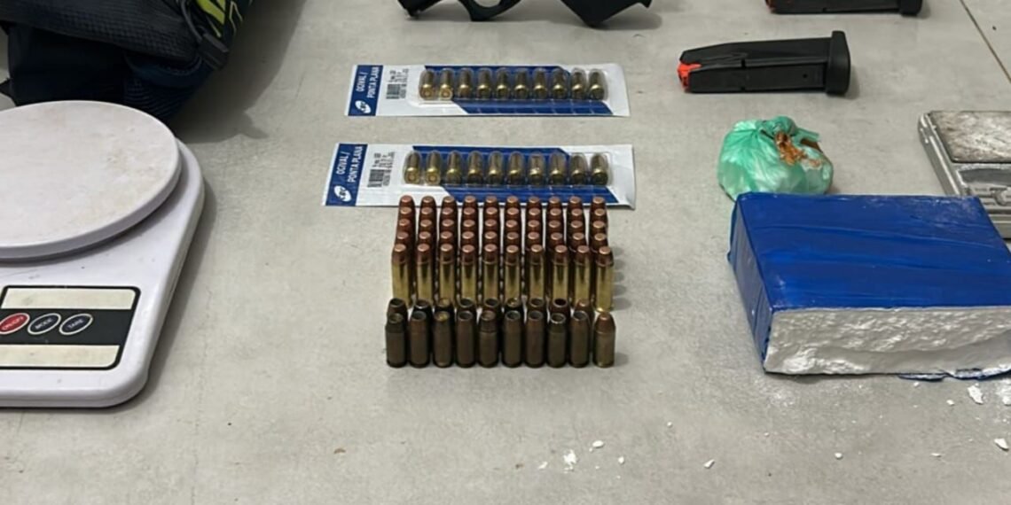 PM faz apreensão de arma de fogo e entorpecentes em Barreiras