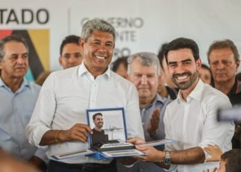 Em partido de oposição, prefeito de Luís Eduardo Magalhães elogia “capacidade de diálogo e construção” de Jerônimo