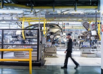 Lula sanciona lei que atualiza o Programa Mover e facilita importação no Brasil