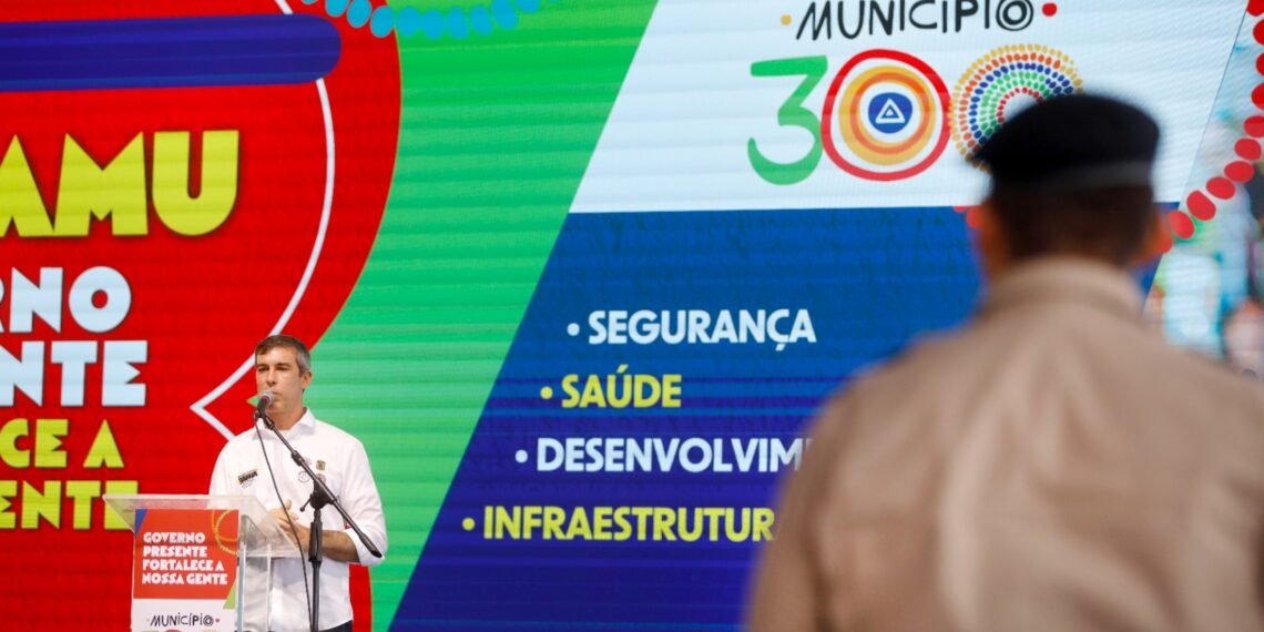 São 128 novas unidades das policiais, mais de mil novas viaturas, seis mil novos policiais”, destaca Werner ao fazer balanço de ações e investimentos na Bahia