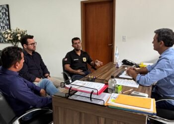 Parceria reforçada: Prefeito Otoniel Teixeira recebe titular da 11ª Coorpin e traçam projetos para fortalecer a segurança pública em Barreiras