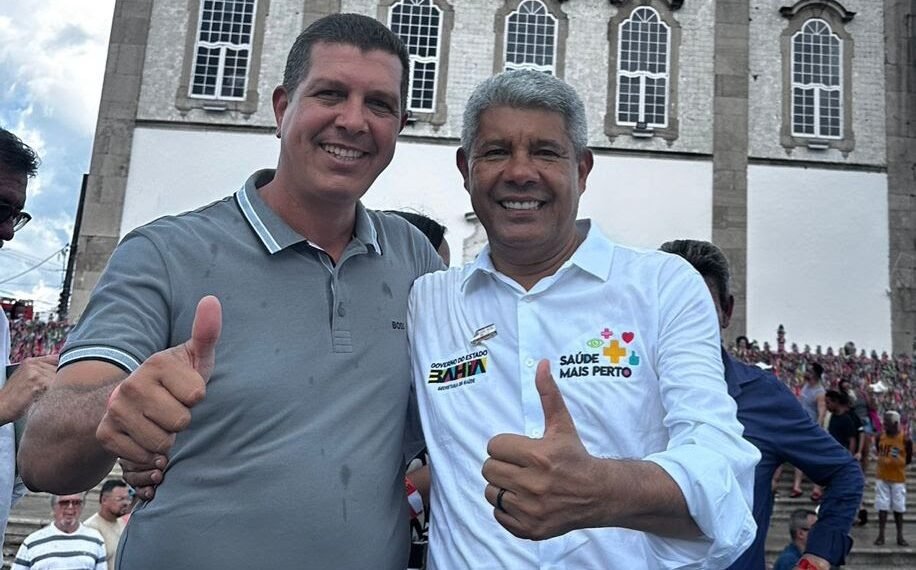 PREFEITO MOAB SANTANA GARANTE NOVOS AVANÇOS PARA RIACHÃO DAS NEVES NO 8º ENCONTRO DE PREFEITOS E PREFEITAS DA BAHIA