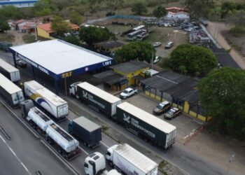 PRF reforça fiscalização de veículos de carga na Bahia com Operação Descanso Legal I