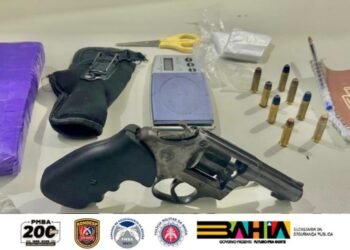 Barreiras: Rondesp CPR-Oeste realiza prisão de suspeito com arma, drogas e mandado de prisão em aberto no Santa Luzia