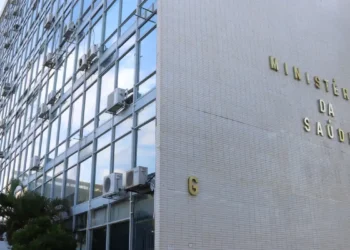 Estados e municípios têm até sexta para retomada de obras do SUS