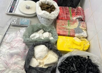 Polícia apreende drogas e prende suspeito em flagrante na Vila Brasil