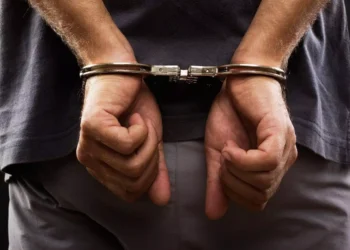 Mulher é presa em Barreiras após mandado de prisão por homicídio emitido em 2012