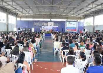 Jornada Pedagógica 2025 reúne mais de 1.500 professores em Barreiras