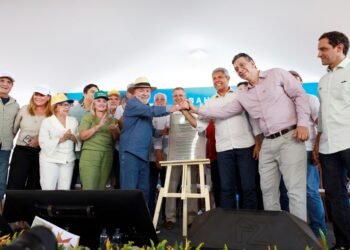 R$ 1,34 bilhão garantem mais acesso à água, saneamento e infraestrutura na Bahia