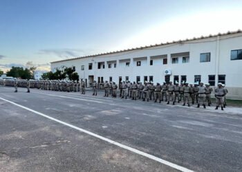 SOLENIDADE EM COMEMORAÇÃO  DOS 200 ANOS DA PMBA.