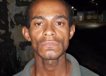 Homem é executado a tiros em Barreiras; mulher é atingida por estilhaço