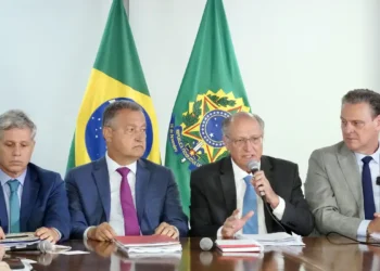 Governo zera tarifa de importação de 9 alimentos para reduzir preços