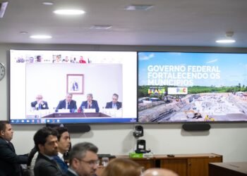 Governo da Bahia monta estrutura para orientar prefeitos e prefeitas nas inscrições de obras no PAC Seleções; prazo vai até 31 de março