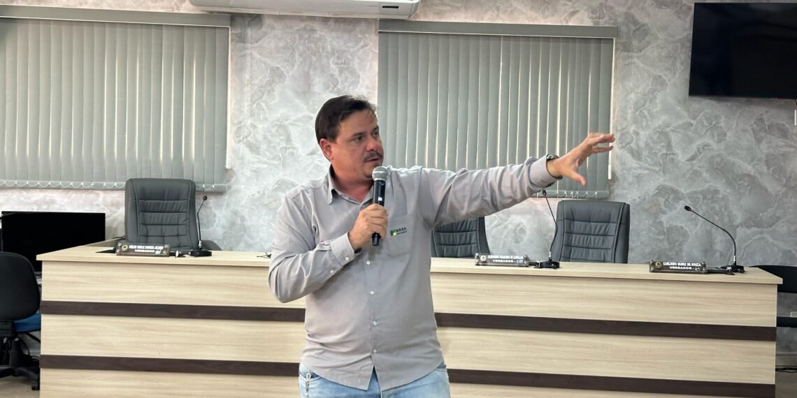 Riachão das Neves discute nova era da pecuária com palestra sobre irrigação