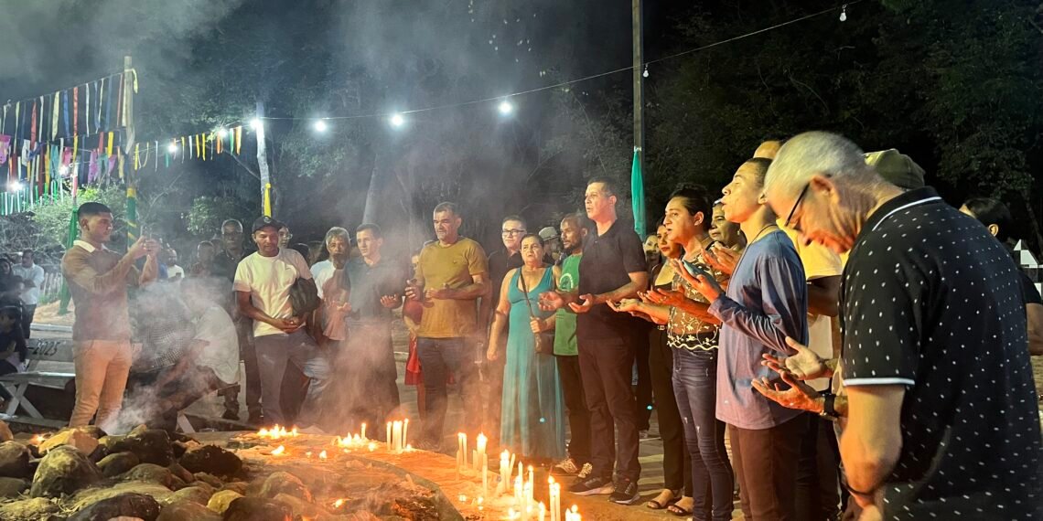Tradição, fé e oportunidade: Festa de Santa Cruz da Alfavaca movimenta Riachão das Neves