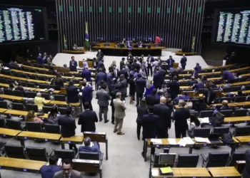 Câmara aprova projeto que amplia número de deputados federais