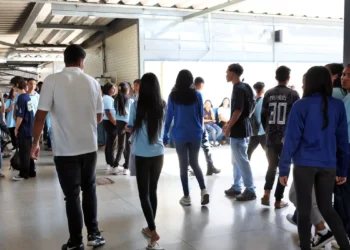 Nascidos em novembro e dezembro recebem hoje parcela do Pé-de-Meia