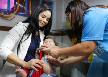 Vacinação melhora, mas ainda enfrenta desafios no Brasil