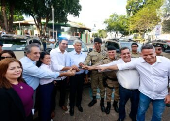 Governo do Estado reforça segurança no Oeste baiano com entrega de equipamentos e autorização de obras