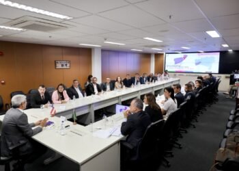 São Félix do Coribe ganha duas ambulâncias e equipamentos de saúde do Governo do Estado