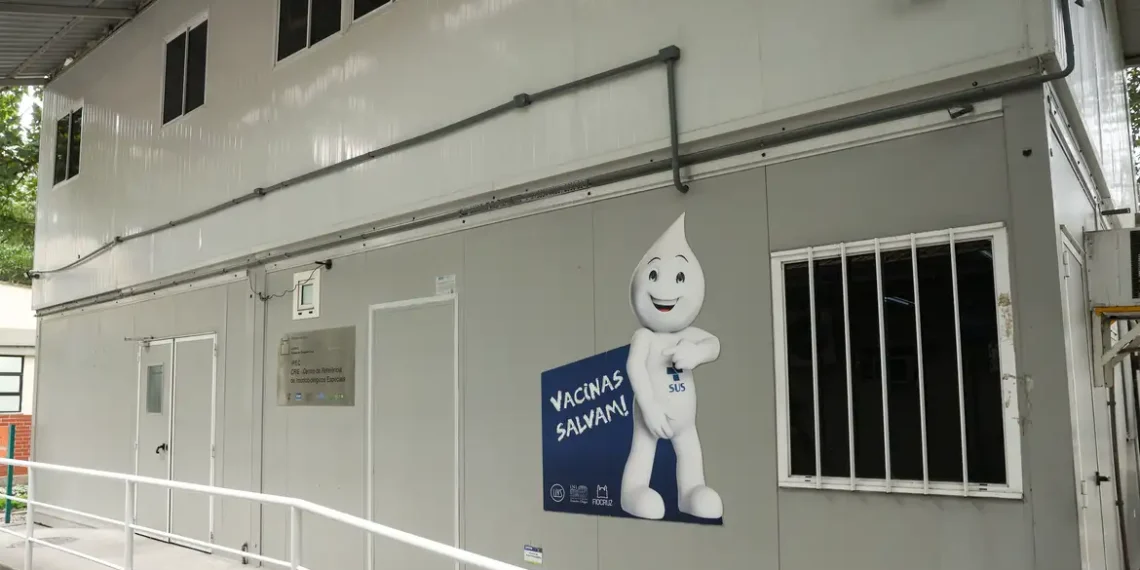 Dia da Imunização: conheça o serviço dos centros de vacinas especiais