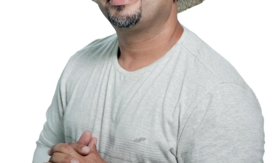 Cantor Genivaldo recebe título de cidadão barreirense nesta quarta-feira (9)