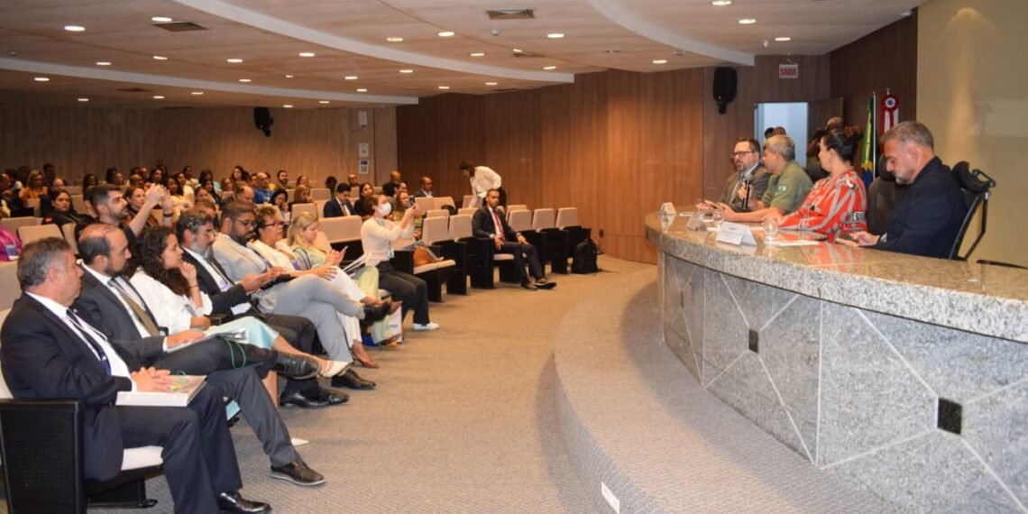 Secretário de Justiça da Bahia fala sobre combate ao hiperencarceramento e destaca ações do Bahia pela Paz