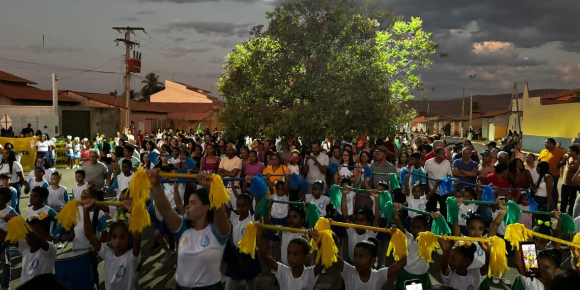Riachão das Neves celebrou o 7 de Setembro com civismo e participação popular