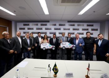 Construção de novo hospital em São Desidério foi tema de reunião entre o governador e o prefeito do município
