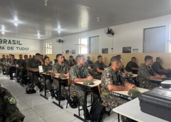 PRF realiza palestra para atiradores do TG 06/009 em Jequié