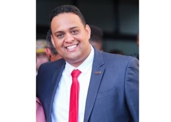 Barreiras homenageia Tiago Pereira com o Título de Cidadão Barreirense por sua contribuição à luta contra a fome e à promoção da dignidade