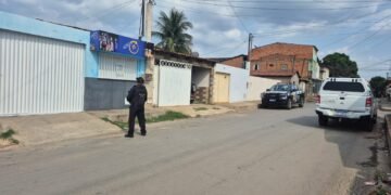 MANDADOS CUMPRIDOS EM BARREIRAS: POLÍCIA CIVIL APREENDE DROGAS, CAPACETE E ROUPA LIGADOS A TENTATIVA DE HOMICÍDIO
