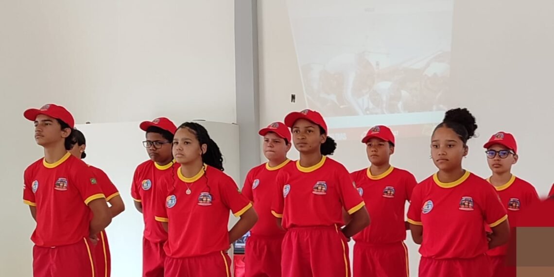 Formandos do Curso Bombeiro Mirim da AMMO Reúnem Famílias e Autoridades em Luís Eduardo Magalhães