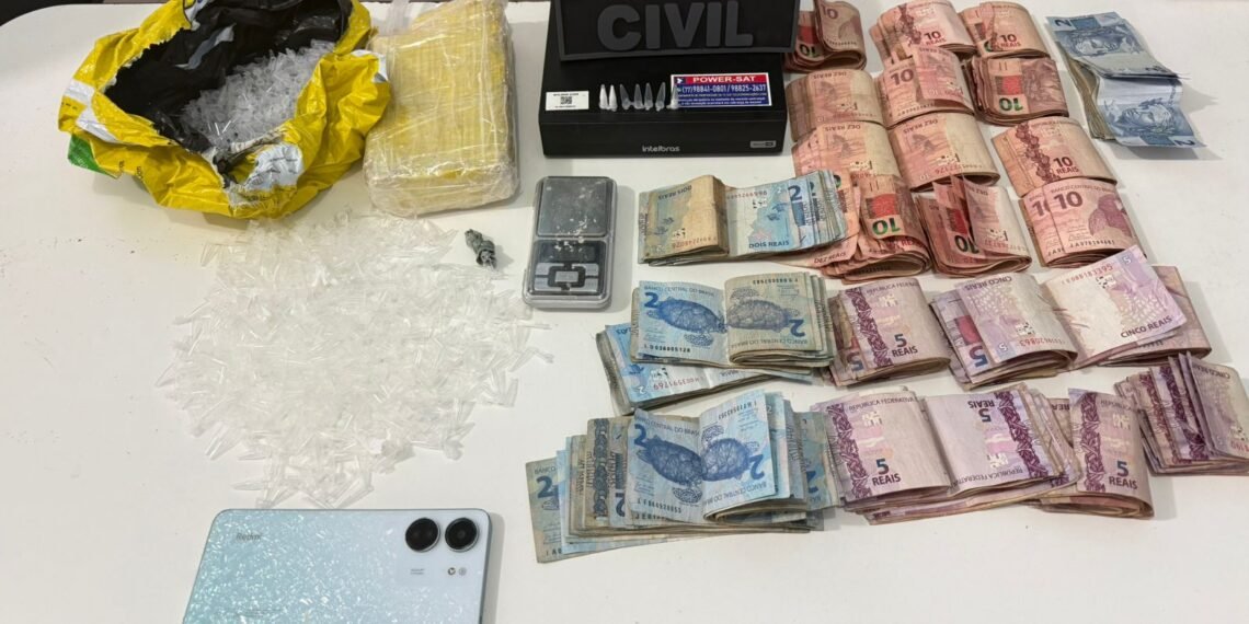 POLÍCIA CIVIL CUMPRE MANDADO DE BUSCA E APREENSÃO E PRENDE INDIVÍDUO EM FLAGRANTE POR TRÁFICO DE DROGAS EM COTEGIPE