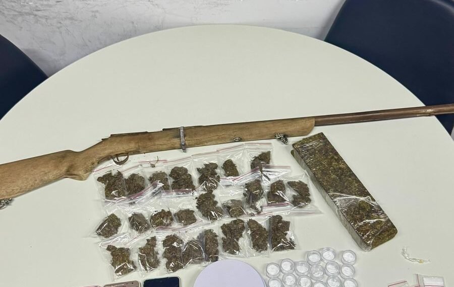 PRISÃO POR TRÁFICO DE DROGAS E POSSE IRREGULAR DE ARMA DE FOGO EM SANTA RITA DE CÁSSIA 🚨