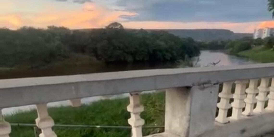 ALERTA NO CAIS DE BARREIRAS